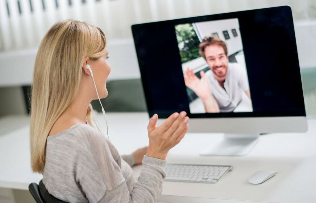 Общение в видео-чате: плюсы