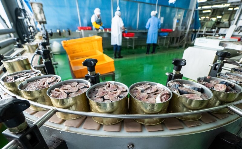 Роскачество попросило Генпрокуратуру разобраться с фальшивой сайрой