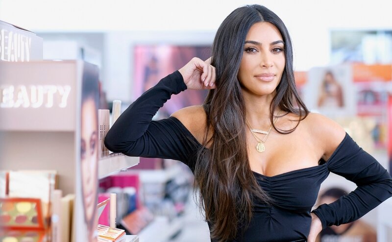 Глава «Золотого яблока» — РБК: «После 8 марта был час X»