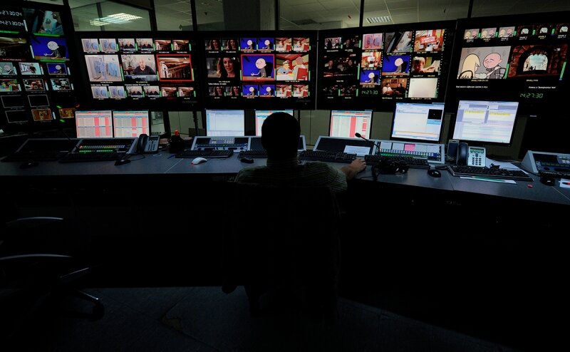 «Известия» узнали о первых «серых» закупках электроники в России