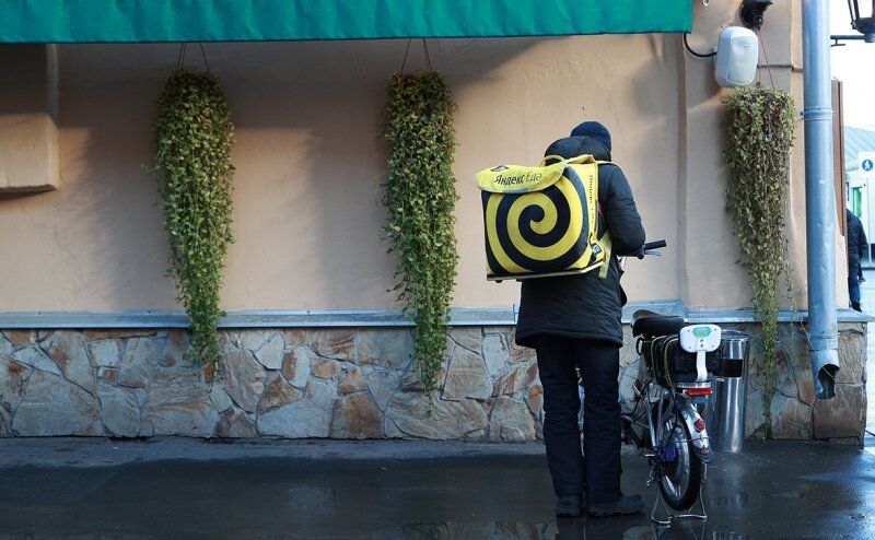 В Сети опубликовали данные курьеров Delivery Club и «Яндекс.Еды»