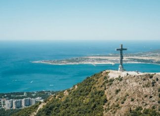 Аэропорт Геленджика впервые выполнил взлет в сторону гор