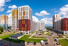 Названы российские миллионники, в которых быстрее всего распродадут новостройки