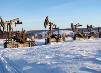 Нефтяной блеф: даже если ОПЕК+ увеличит квоты, Россия не сможет нарастить добычу