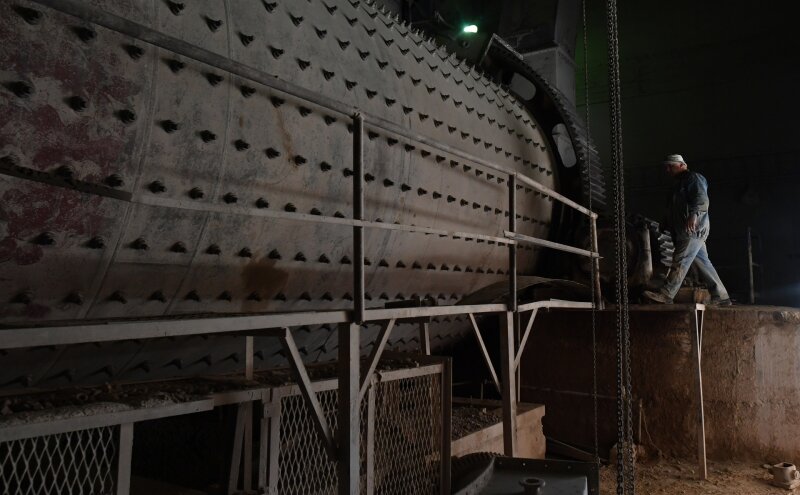 Структура USM Усманова купила Калужский цементный завод