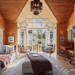 Дрю Бэрримор продаёт поместье середины XVIII века