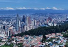 Филиппины разрешили застрявшим туристам оставаться в стране до 1 апреля