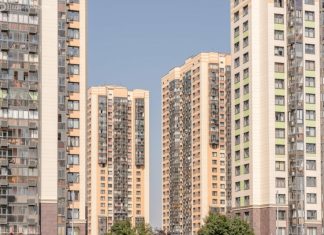 Новостройки подорожали за год во всех миллионниках России