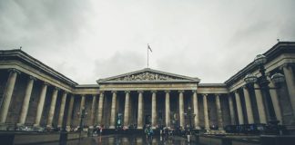 Великобритания может ввести платный вход в национальные музеи для иностранцев