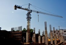 Каждый седьмой метр у крупных девелоперов будет сдан с опозданием