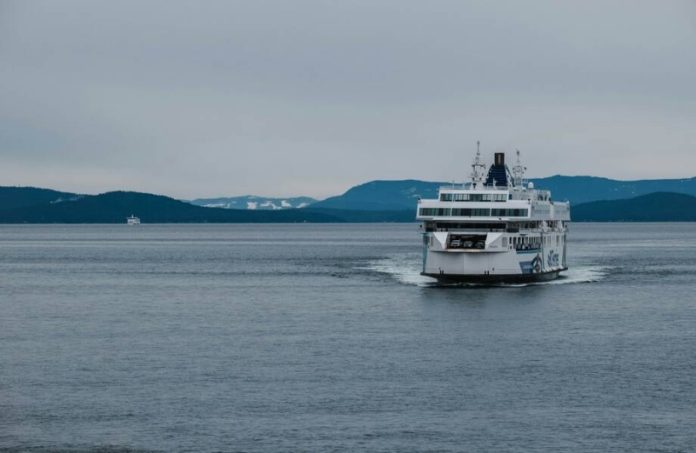 parom-vladivostok-sokchho-prekratit-rabotu-81b7ec7.jpg