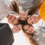 Политики предложили полностью погашать ипотеку семьям с пятью и более детьми