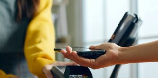 Россиянам стала доступна оплата по QR-коду в Египте