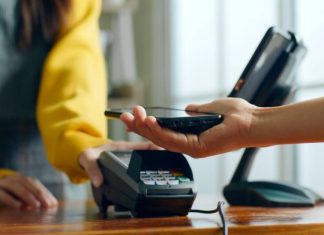 Россиянам стала доступна оплата по QR-коду в Египте