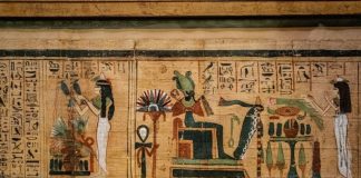 В египетском Луксоре откроют три древние гробницы после реставрации