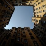 В России хотят выдавать сертификаты для расселения аварийного жилья